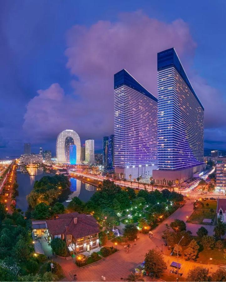Orbi City Sea View - Special Category Aparthotel Batumi Eksteriør bilde